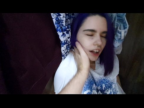 ❤️ Nire ahizpa armairuan aurkitu eta lagundu zion esperma ❤️❌ Sexu bideoa %eu.desixxxtube.ruan ️❤